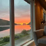 Fjord View Cabin, Aurora, 30 Min Airport 빌라 트롬쇠