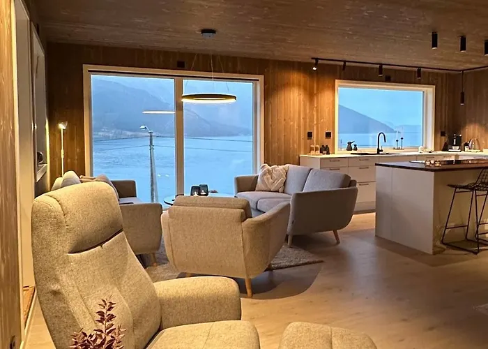 Fjord View Cabin, Aurora, 30 Min Airport * Tromsø